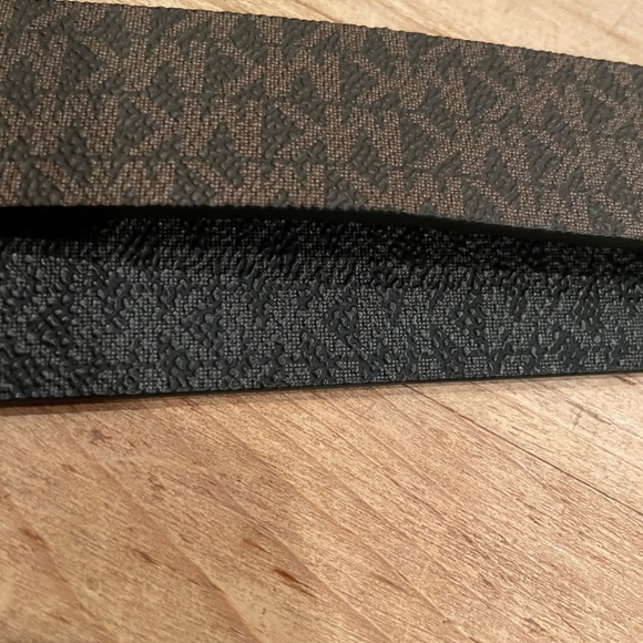 NWOT Women’s Michael Kors Gold Brown Black Reversible Belt Capsule Sz L